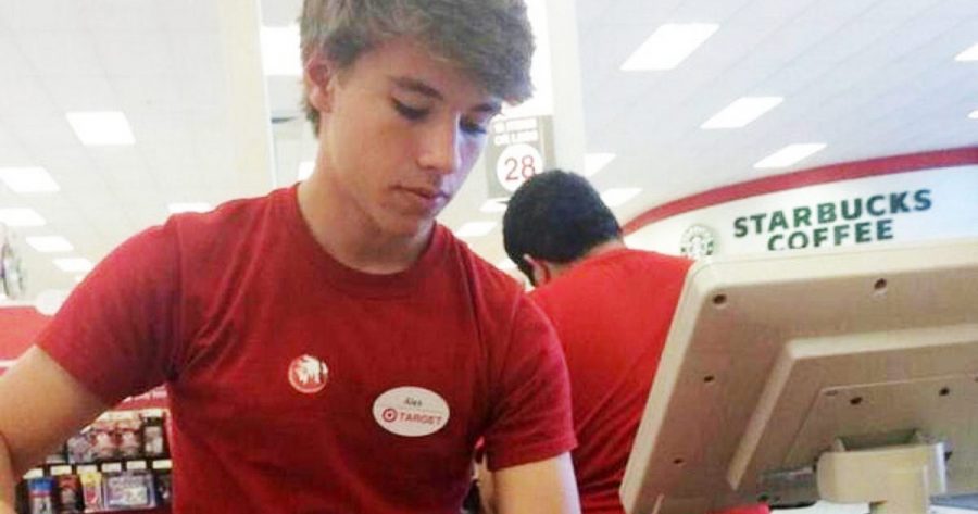 Ein Foto von Alex from Target