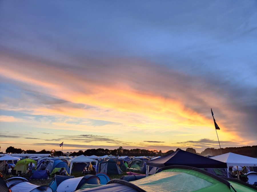 Sonnenaufgang auf dem Zeltplatz